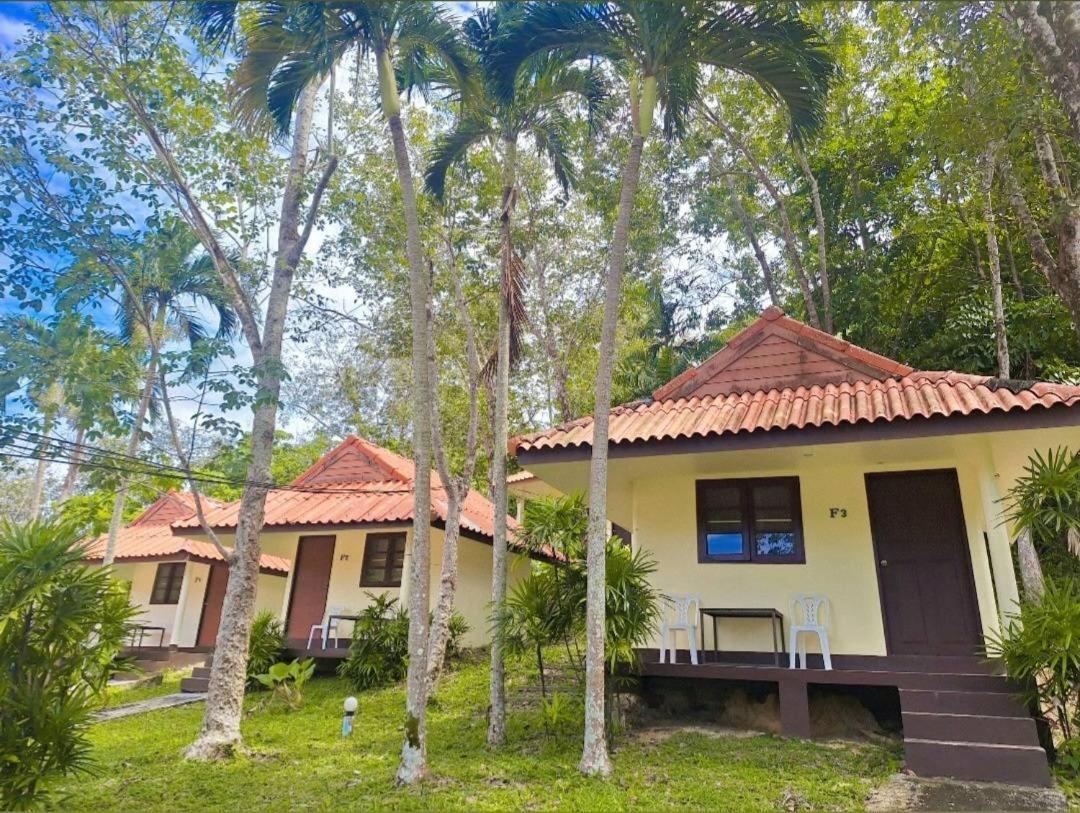Koh Mook Rubber Tree Bungalows Exteriör bild